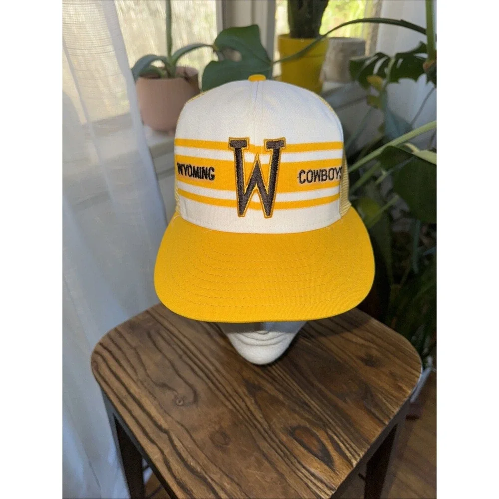 Wyoming Cowboys‎ One Size SnapBack Mesh Trucker Hat